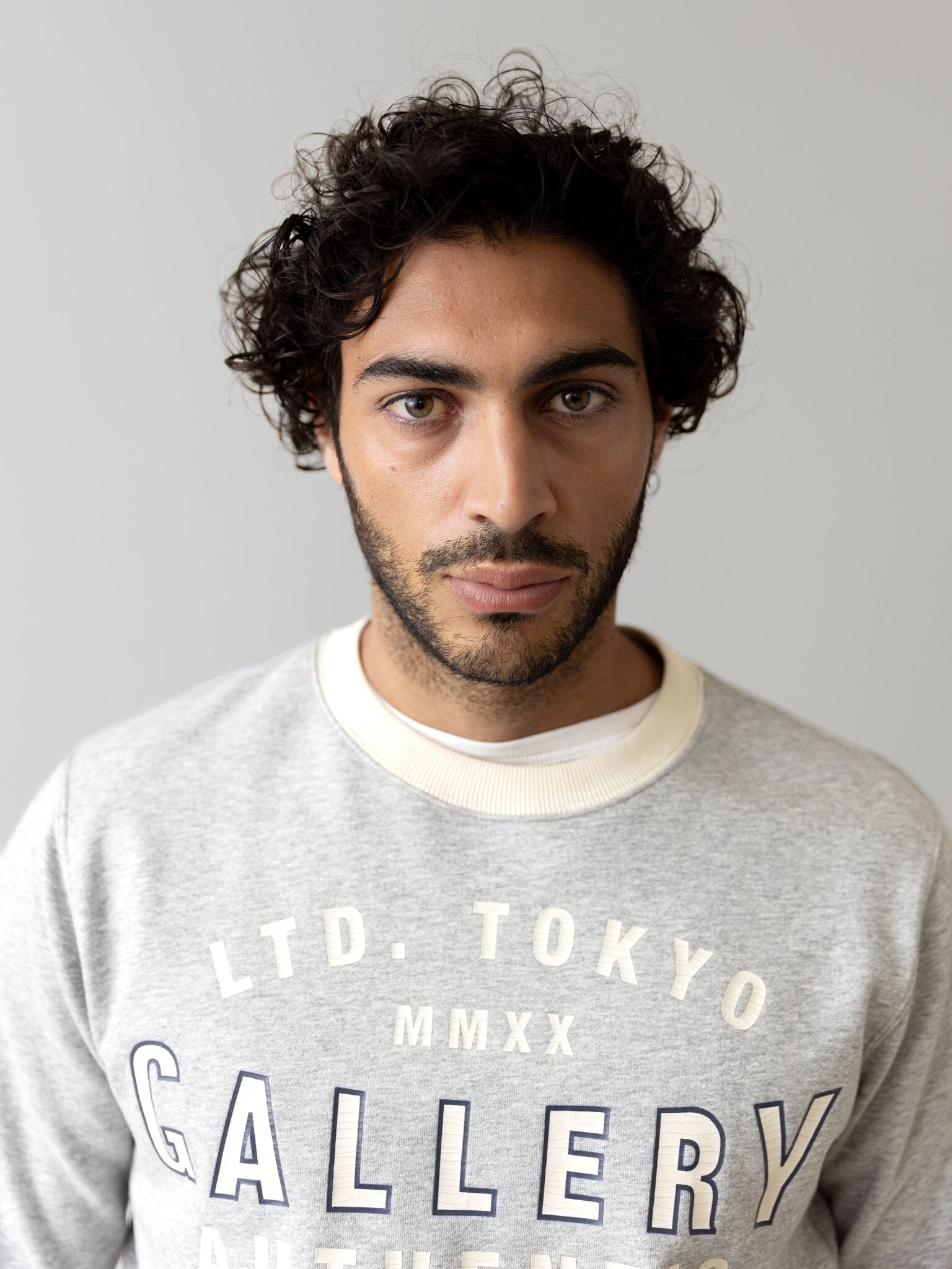 Modelshot / Grey Melange / Detail